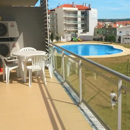 Alojamentos Campo & Mar-T2 Com Piscina ساو مارتينهو دو بورتو المظهر الخارجي الصورة