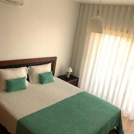 Alojamentos Campo & Mar-T2 Com Piscina ساو مارتينهو دو بورتو المظهر الخارجي الصورة