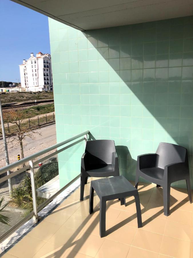 Alojamentos Campo & Mar-T2 Com Piscina ساو مارتينهو دو بورتو المظهر الخارجي الصورة