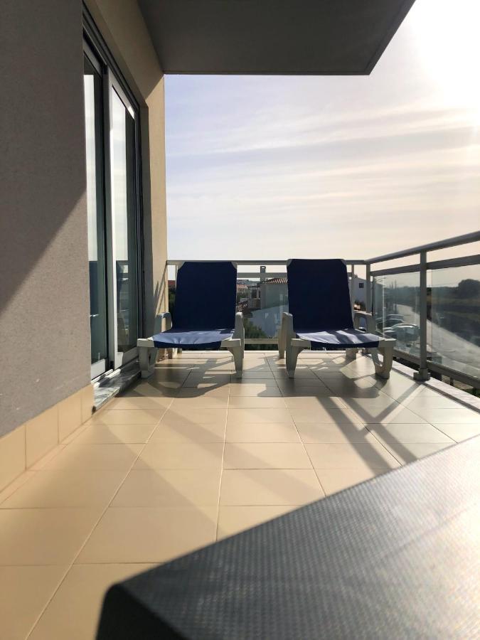 Alojamentos Campo & Mar-T2 Com Piscina ساو مارتينهو دو بورتو المظهر الخارجي الصورة